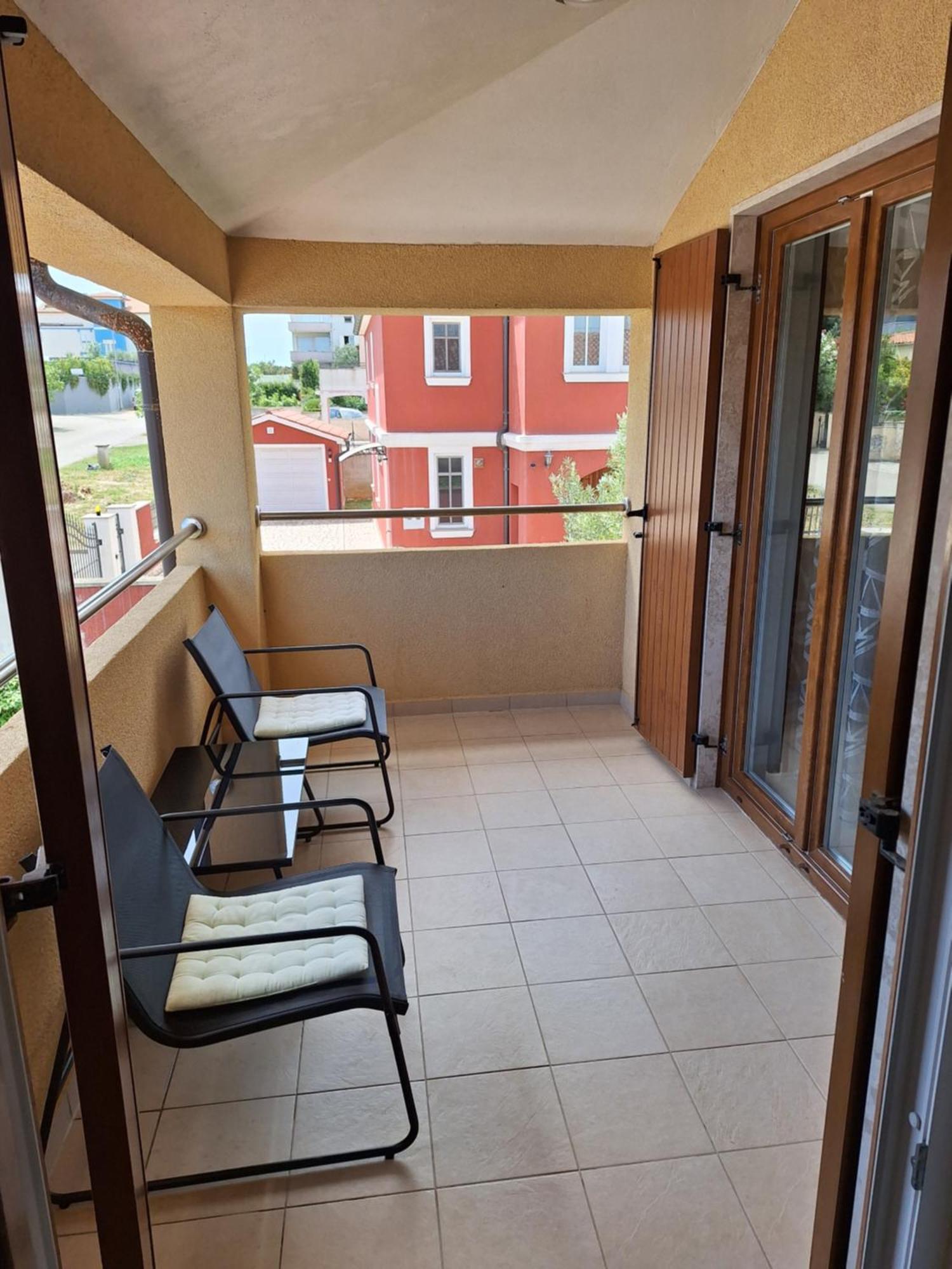 Apartment Marta Баньоле Екстер'єр фото